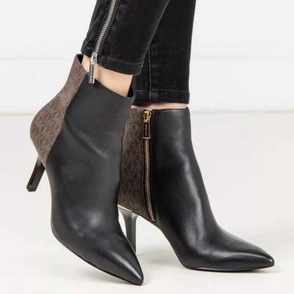 Michael Kors Alina Flex Leather and Logo Ankle Boot  Size 8.5 NWOB